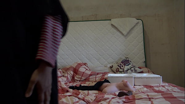 hot algerian cuckold wife from France wants to have sex with big black cocks in Marseille