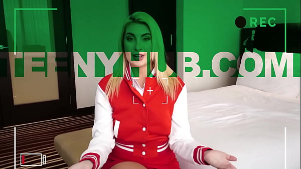 Cute Guy’s Monstrous Dick Drills Kylie’s Cunt Deep!