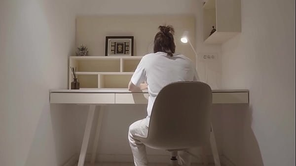 Roommate with huge ass moans loudly on big cock