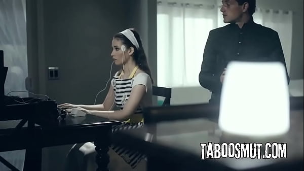 Future Model Citizen – Aria Lee