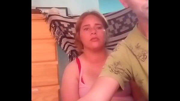 me la chupa frente de la webcam y luego nos besamos