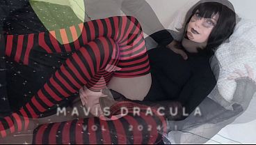 Mavis Dracula (Vol. 4) Hot goth stepsister squirts hard while gets breed – Sweet Darling