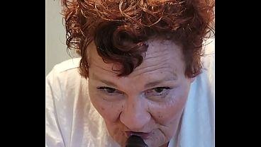 Granny V comes to show me them gums…