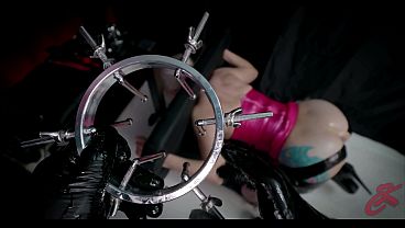 BDSM Session. Free holes